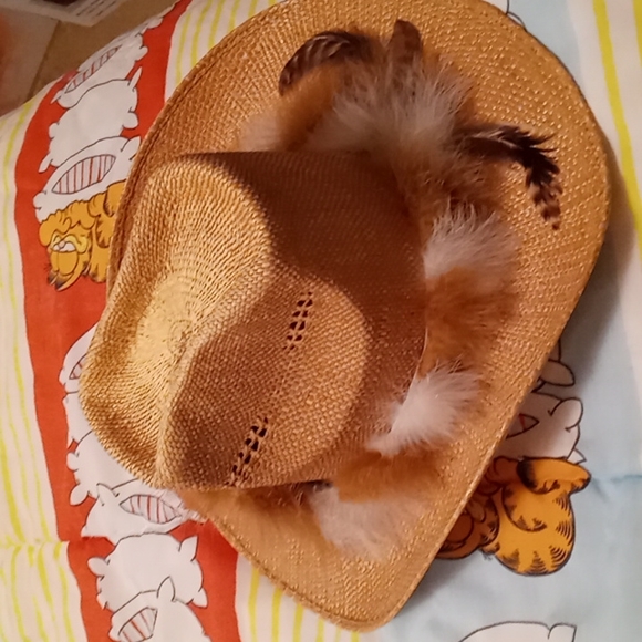 Vintage,Cowboy/Cowgirl Hat from Mexico with Unique Feather Headband - Picture 3 of 11